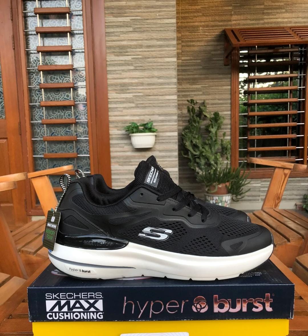 Sketchers Hyper Burst
